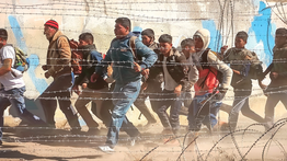 Migrant Group Clashes with Texas National Guard at U.S. Border