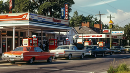 U.S. Economy Inches Towards 1970s-style Crisis